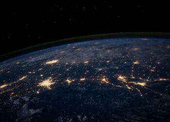 Digital Twin Technology: Transforming Industrial Operations with Real-Time Data