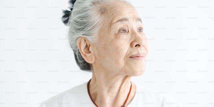 Why is longevity medicine increasing in popularity?