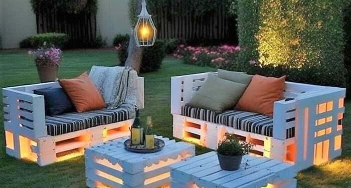 DESIGNING THE PERFECT OUTDOOR FURNITURE