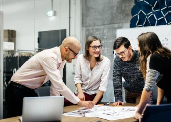 Enhancing Brand Trust: Why High-Growth Startups Lean on SocialGreg